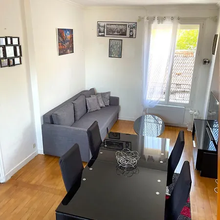 En Duplex Entre Paris Et Versailles Appartamento
